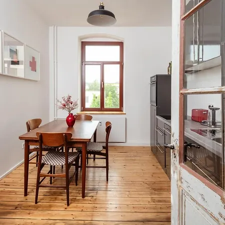 Kuenstlerzimmer Im Kulturhaus Haeselburg Gera