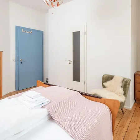 Guest house Kuenstlerzimmer Im Kulturhaus Haeselburg
