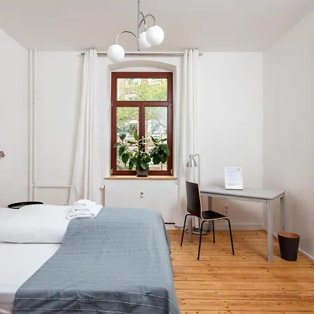 Guest house Kuenstlerzimmer Im Kulturhaus Haeselburg *