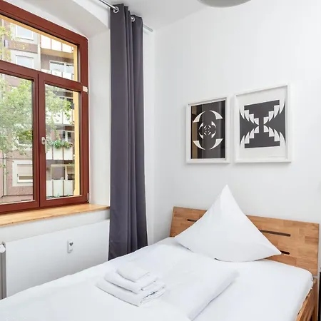 Guest house Kuenstlerzimmer Im Kulturhaus Haeselburg