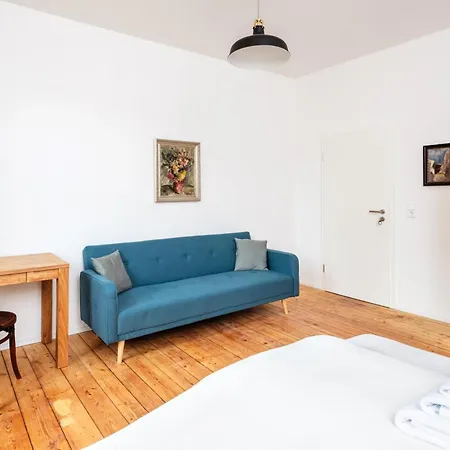 Kuenstlerzimmer Im Kulturhaus Haeselburg Gera