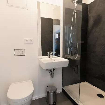 Maison d'hôtes Kuenstlerzimmer Im Kulturhaus Haeselburg *