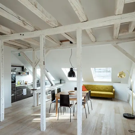 Guest house Kuenstlerzimmer Im Kulturhaus Haeselburg