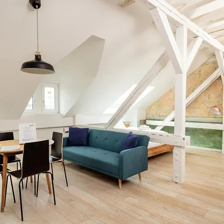 Guest house Kuenstlerzimmer Im Kulturhaus Haeselburg
