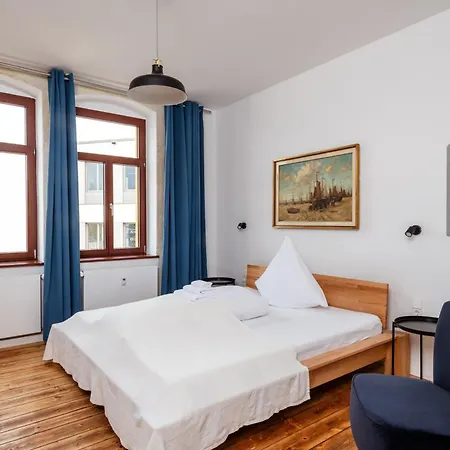 Gasthuis Kuenstlerzimmer Im Kulturhaus Haeselburg Gera