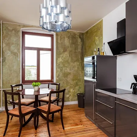 Gasthuis Kuenstlerzimmer Im Kulturhaus Haeselburg *