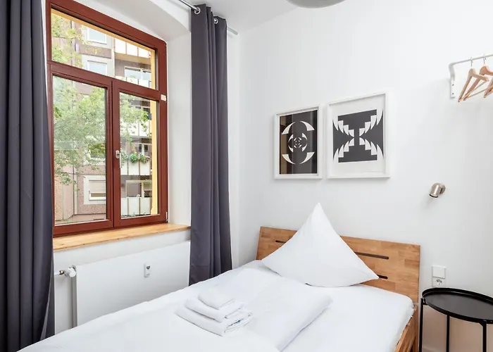 Vendégház Kuenstlerzimmer Im Kulturhaus Haeselburg