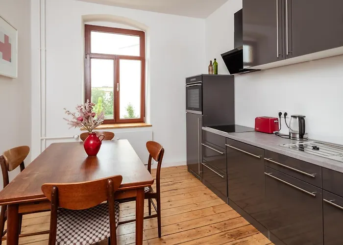 Künstlerzimmer Im Kulturhaus Häselburg * Gera