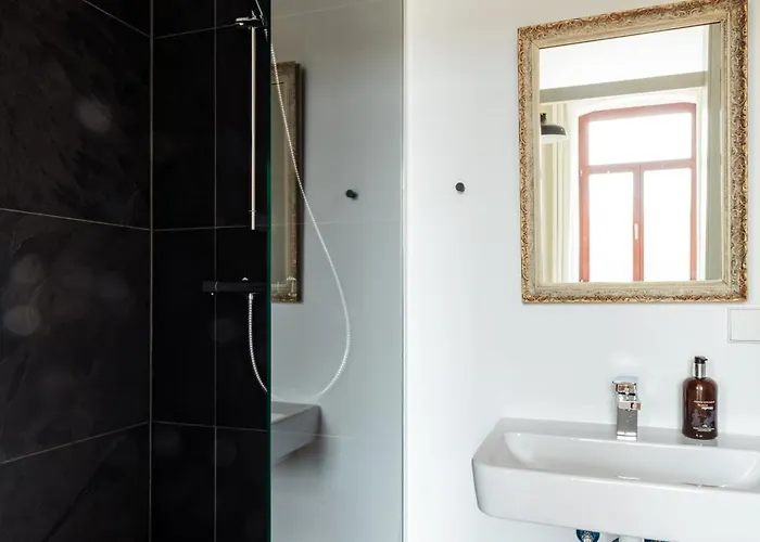 Künstlerzimmer Im Kulturhaus Häselburg Gasthof Gera