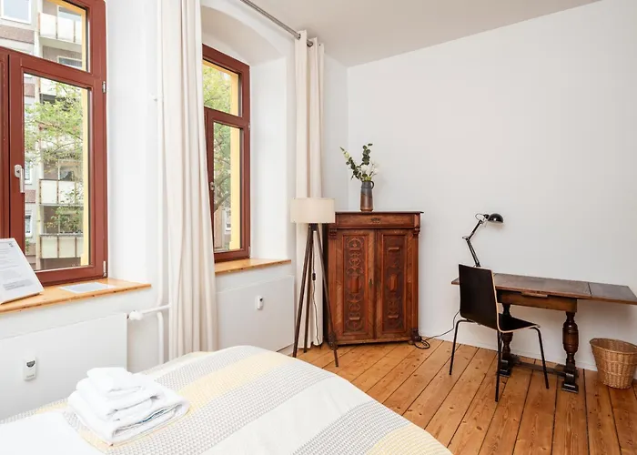 Künstlerzimmer Im Kulturhaus Häselburg Gasthof *