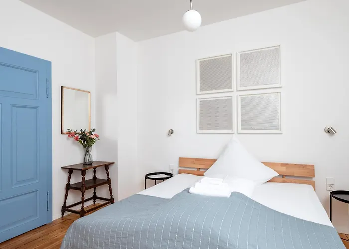 Vendégház Kuenstlerzimmer Im Kulturhaus Haeselburg Gera