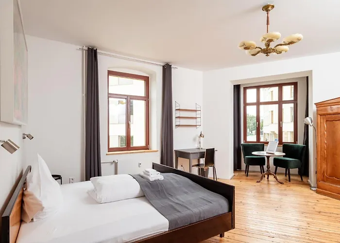 Gasthof Künstlerzimmer Im Kulturhaus Häselburg